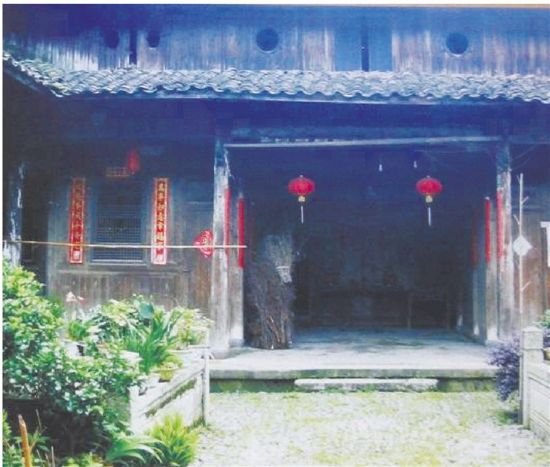 嵊州·崇仁古鎮(zhèn)——白墻灰瓦的江南風情